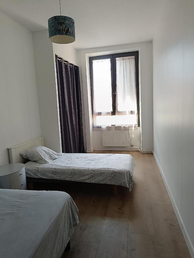 Logement 5 Personnes Proche Cv Et Parking Prive Appartement Saint-Etienne  Buitenkant foto